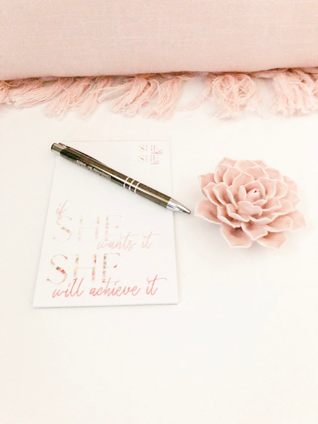 She Wants She Will Notepad